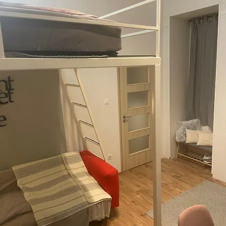 شقة Hanna&rita In The Centre Lonyay 42a 3rd Floor In The Back Yard بودابست